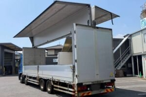 2016 Van Wing Mitsubishi Fuso Super Great FS64VZ