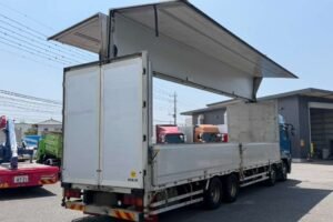 2016 Van Wing Mitsubishi Fuso Super Great FS64VZ