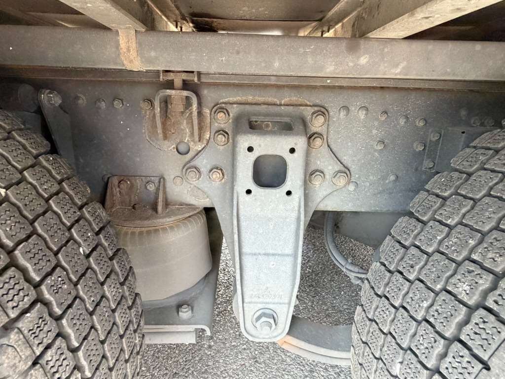 2016 Van Wing Mitsubishi Fuso Super Great FS64VZ - Image 17
