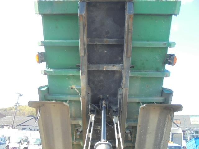 2011 Dump Tipper Truck UD Nissan Quon LDG-CW5XL - Image 20