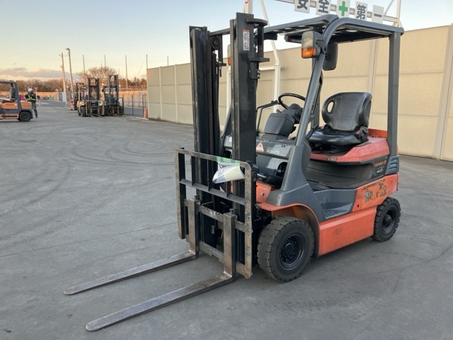 Forklift Toyota 7FB15 2010