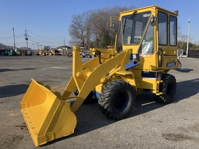 Wheel Loader KOMATSU WA30-3 1988