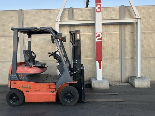 Forklift Toyota 7FB15 2010 - Image 14