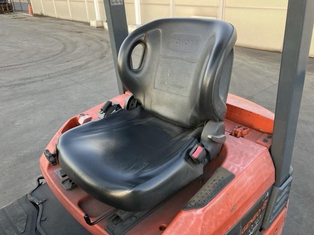 Forklift Toyota 7FB15 2010 - Image 17