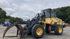 Wheel Loader KOMATSU WR12-6 2012