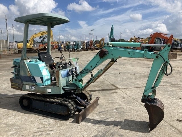 Hydraulic Excavators YANMAR B12-2 1995 - Image 3