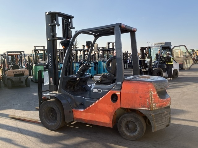 Forklift Toyota 02-8FD30 2018 - Image 5