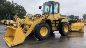 Wheel Loader KOMATSU WA100-3 2000