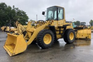 Wheel Loader KOMATSU WA100-3 2000