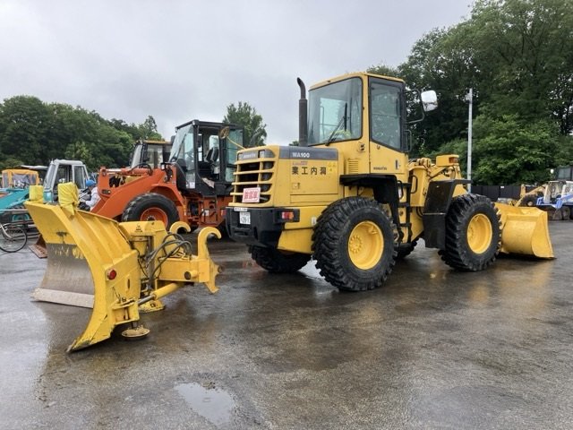 Wheel Loader KOMATSU WA100-3 2000 - Image 4