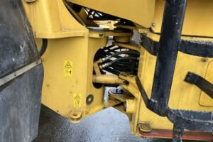 Wheel Loader KOMATSU WA100-3 2000