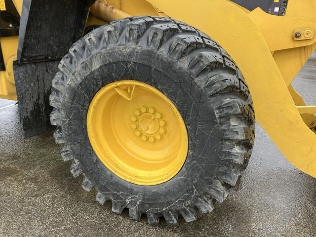 Wheel Loader KOMATSU WA100-3 2000 - Image 8