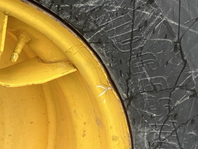 Wheel Loader KOMATSU WA100-3 2000 - Image 20