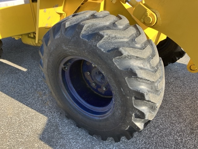 Wheel Loader KOMATSU WA30-3 1988 - Image 9