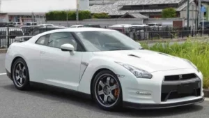 2011 NISSAN GT-R DBA-R35