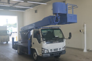 2007 Aerial Platform Isuzu Elf PB-NKR81N - Image 2