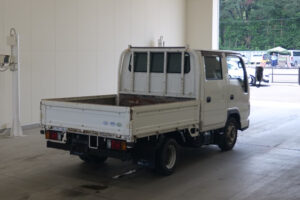 2009 Double Cab Isuzu Elf BKG-NHR85A - Image 3