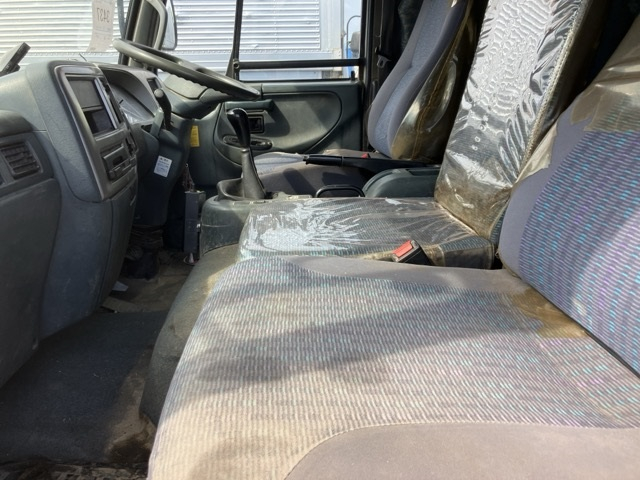 2004 Dump Tipper Nissan UD KK-MK25A - Image 6