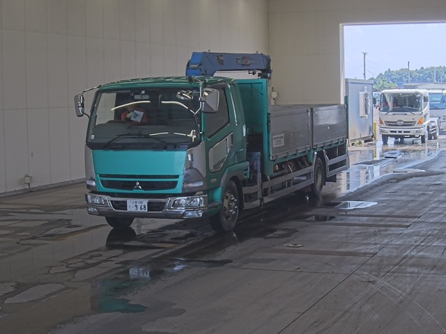 2006 Crane Truck Mitsubishi Fuso Fighter PA-FK61R - Image 1