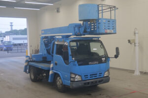 2006 Aerial Platform Isuzu Elf PB-NKR81N - Image 2