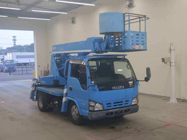 2006 Aerial Platform Isuzu Elf PB-NKR81N - Image 2