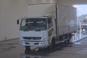 2018 Van Wing Mitsubishi Fuso Fighter TKG-FK64F