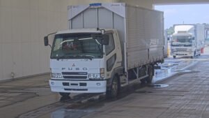 2006 Van Wing Mitsubishi Fuso Fighter PA-FK61FK - Image 1