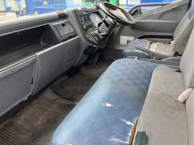 2006 Garbage Truck Mitsubishi Fuso Canter PA-FE83DEY - Image 6