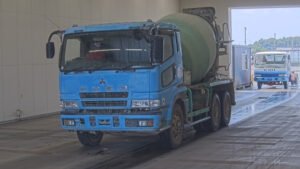 2007 Concrete Mixer Mitsubishi Fuso Super Great PJ-FV50JX - Image 1
