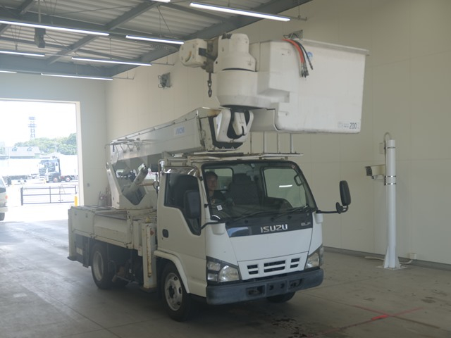 2006 Aerial Platform Isuzu Elf PB-NKR81N - Image 2