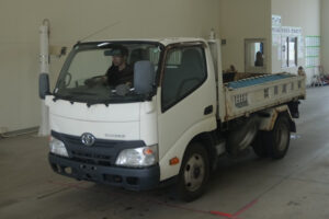2014 Dump Tipper Toyota Dyna TKG-XZU600D - Image 1