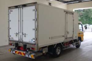 2017 Freezer Truck Mitsubishi Fuso Canter TPG-FEB80 - Image 3