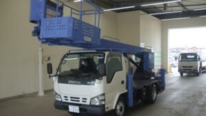 2007 Aerial Platform Isuzu Elf PB-NKR81N - Image 1