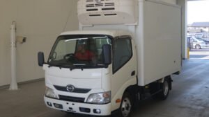2015 Freezer Truck Hino Dutro TKG-XZU605M - Image 1