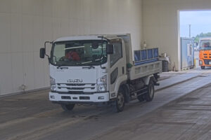 2016 Dump Tipper Isuzu Forward TKG-FRR90S1 - Image 1