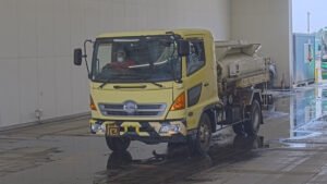 2006 Tank Truck Hino Ranger ADG-FX7JDWA - Image 1