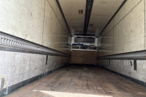 2004 Freezer Truck Mitsubishi Fuso Super Great KL-FS54JVZ - Image 12