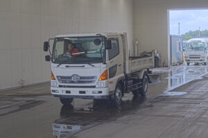 2015 Dump Tipper Hino Ranger TKG-FC9JCAP - Image 1