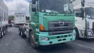 2015 Chassis Truck Hino Profia QPG-FR1AKDA - Image 1