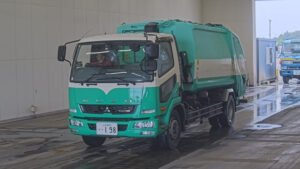 2015 Garbage Truck Mitsubishi Fuso Fighter QKG-FK72FZ - Image 1