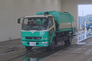 2015 Garbage Truck Mitsubishi Fuso Fighter QKG-FK72FZ - Image 1