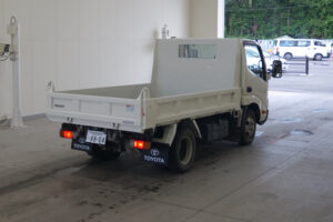 2017 Dump Tipper Toyota Dyna TKG-XZC610D - Image 3