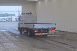 2013 Flat Body Nissan UD  TKG-MK38C - Image 3
