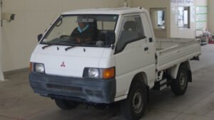 1994 MITSUBISHI DELICA KC-P25T