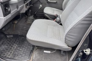 1993 TOYOTA LAND CRUISER 70 S-PZJ77V