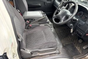 2009 NISSAN CARAVAN ADF-VWE25