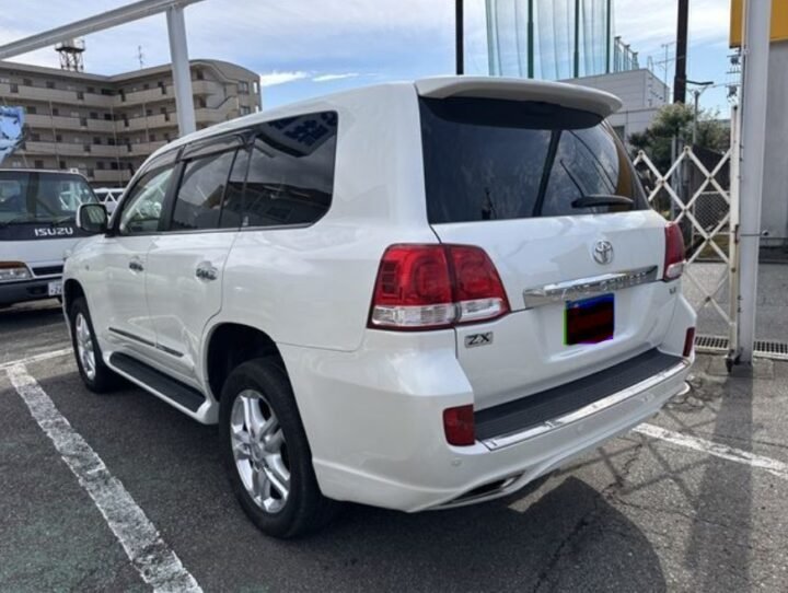 Buying a Damaged Accident Car in Japan with Clear Export Support