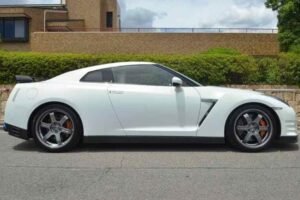 2011 NISSAN GT-R DBA-R35