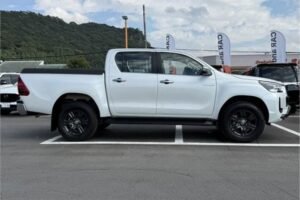 2024 TOYOTA HILUX 3DF-GUN125