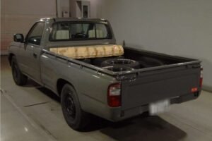 2003 TOYOTA HILUX GC-RZN147